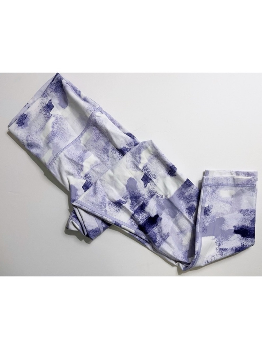 Aerie • Purple White Abstract Chill Play Move Leggings